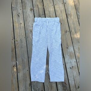 Lulu Lemon Cropped Pants size 4